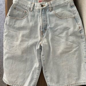 UnionBay Men’s light denim shorts size 31